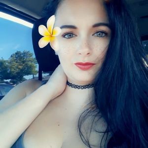 Meet your Posher, Edith